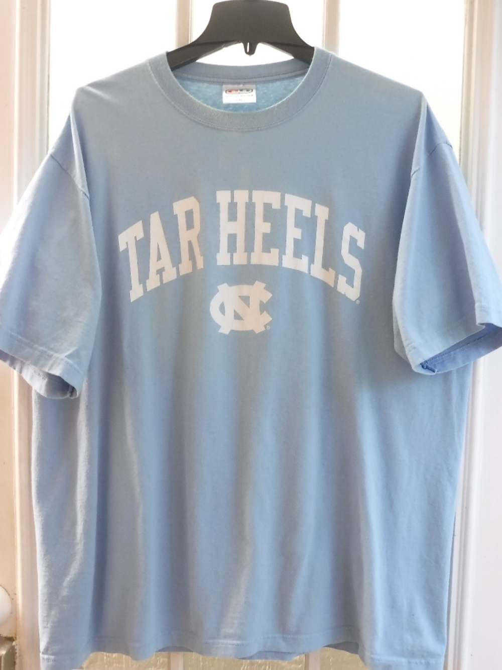 E5 "UNC Chapel Hill University Tar Heels" Crewneck Short Sleeve Shirt
